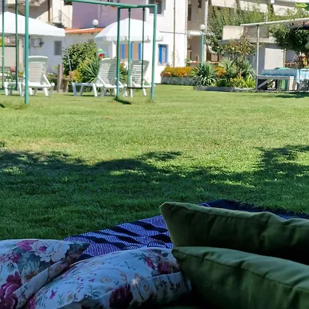 Dimitris Paralia Panteleimonos