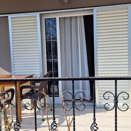 Dimitris Apartman *