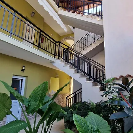 Dimitris Apartman Pandeleímonosz-part